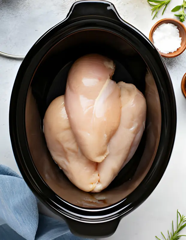 Can I put raw chicken in crock pot