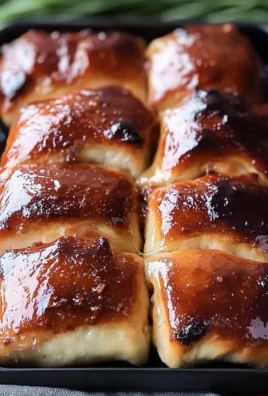 The Best Hawaiian Sweet Rolls