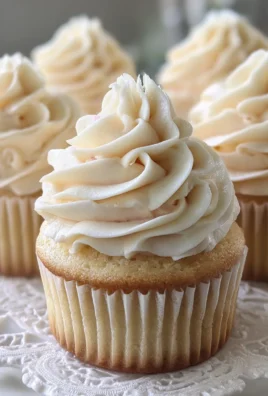 Copycat Magnolia Bakery Cupcakes